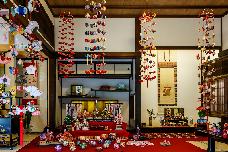法住寺の梅と吊るし雛_f0155048_21424015.jpg
