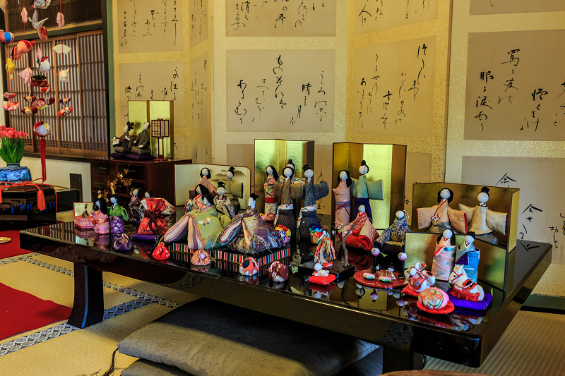 法住寺の梅と吊るし雛_f0155048_2142491.jpg