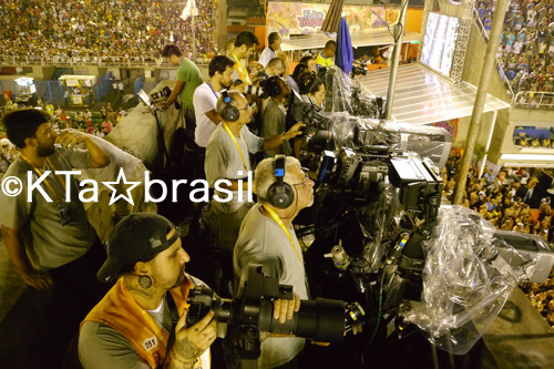 from RIO<ケイタ☆ブラジルのポルトガル語講座 #19>“Mais alto do Carnaval ”▶_b0032617_4331640.jpg