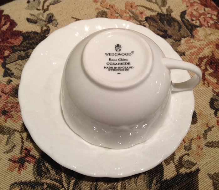 WEDGWOODのc/sが入荷★原宿店★_a0096367_1957572.jpg