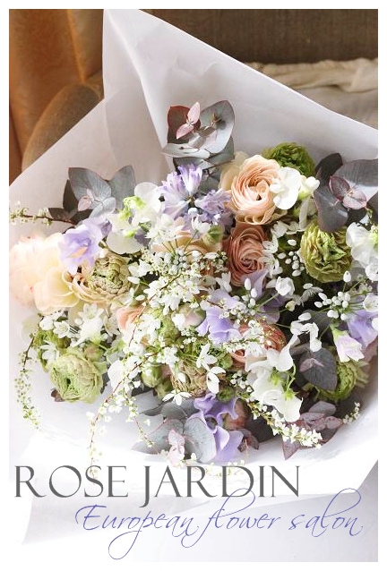 フランス製ラッピングペーパーで花束 European Flower Salon Rose Jardin Diary フランス製ラッピングペーパーで花束 European Flower Salon Rose Jardin Diary