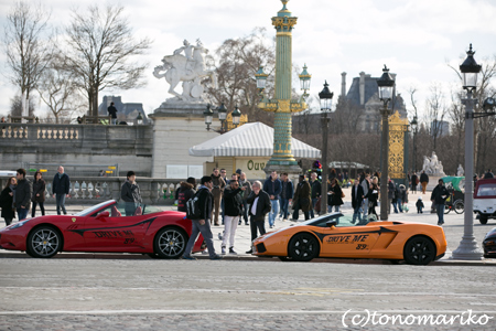 パリのブイブイレンタカーとエコ自転車タクシー_c0024345_3391551.jpg