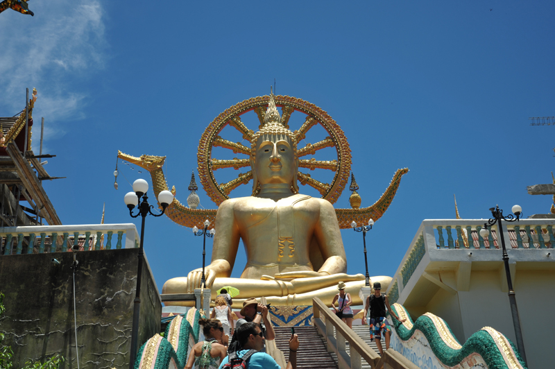 Wat Phra Yai temple　ワット・プラヤイ寺院_d0027656_14293994.jpg