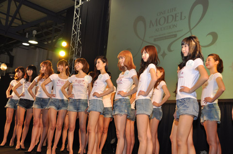 【EVENT】ブレス今里店和田とモデル篠崎瑞希さんが東京ランウェイに出場決定!!ワンライフモデルオーディションの神コレでの審査を突破しました!!_c0080367_21143162.jpg