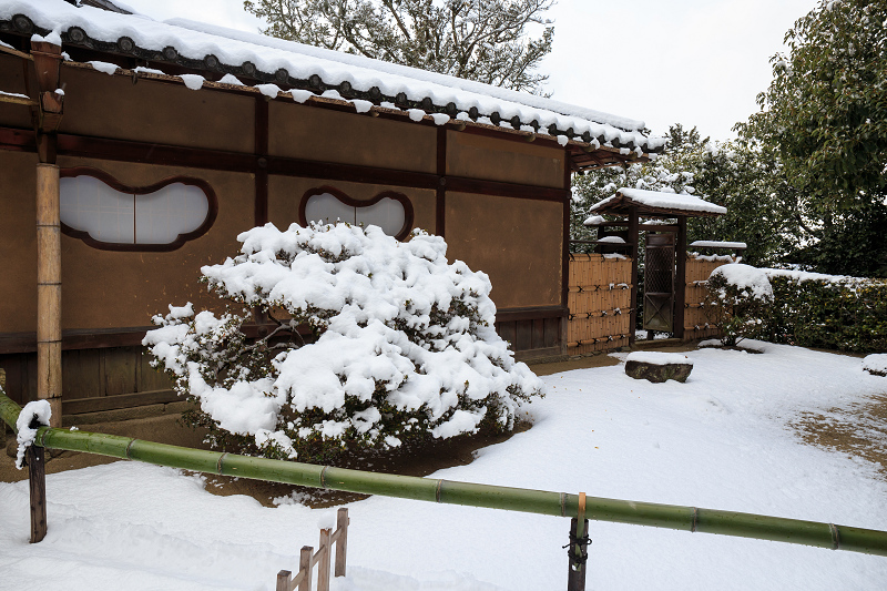 【額縁光景・その16】詩仙堂の雪景色_f0155048_07916.jpg