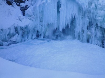 氷瀑の善五郎の滝。_f0182173_17595528.jpg