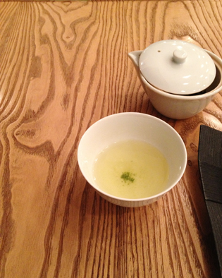 今日は日本茶。_f0038600_232053100.jpg
