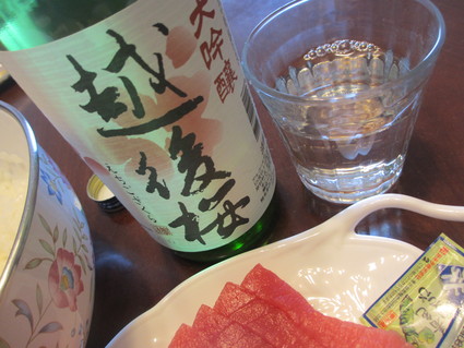 手巻寿司と「越後桜」_c0212604_1412813.jpg