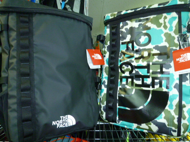ノースフェイス春夏新色、続々入荷！_d0198793_1865463.jpg