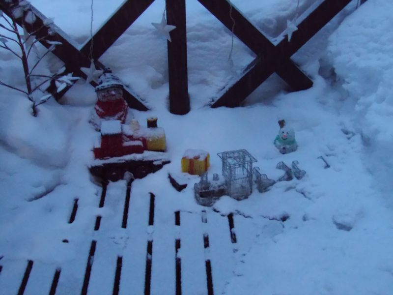 ようやく真冬日を脱したものの再び積雪・気温降下_c0025115_21265978.jpg