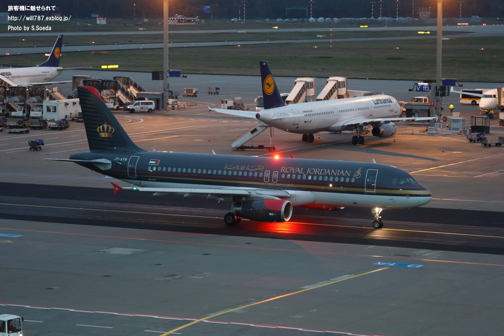 ロイヤル・ヨルダン航空 (Royal Jordanian)_d0242350_13223629.jpg