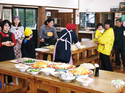 「きらり水源村」 無農薬・無化学肥料で育てた菊池水源産「えごま」試食会!!その1_a0254656_18284612.jpg
