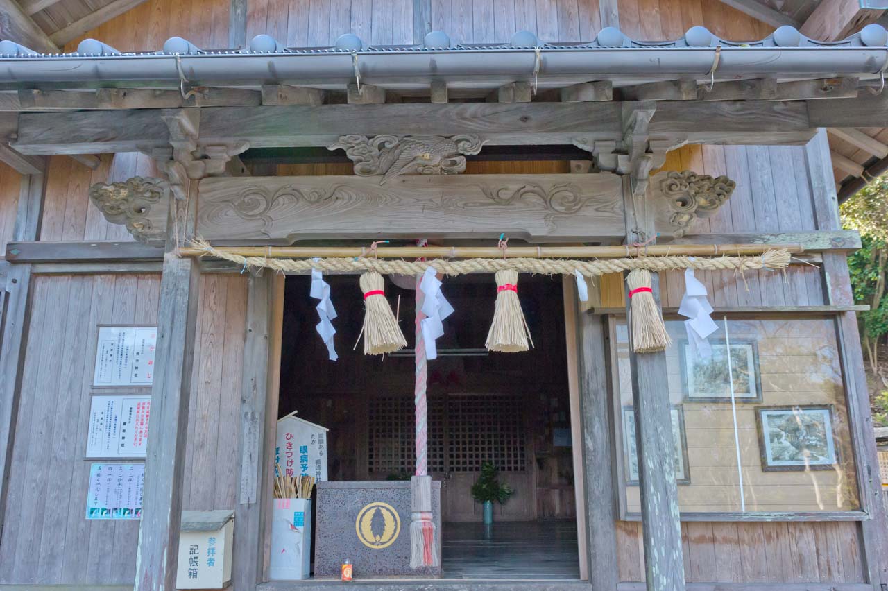 楯崎神社　福岡県福津市渡_b0023047_04212240.jpg