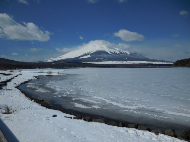 山中湖へ_b0070657_16035240.jpg