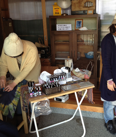 春の入り口、フワフワな日曜日のコト。_a0044064_17183189.jpg