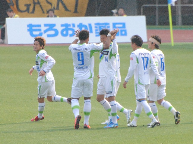 長崎vs湘南@長崎県立総合運動公園陸上競技場(参戦)_b0000829_0542571.jpg