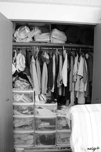 【IKEA収納】処分できない手作りの子供服とクローゼットの改造片付け終了_f0023333_07530508.jpg