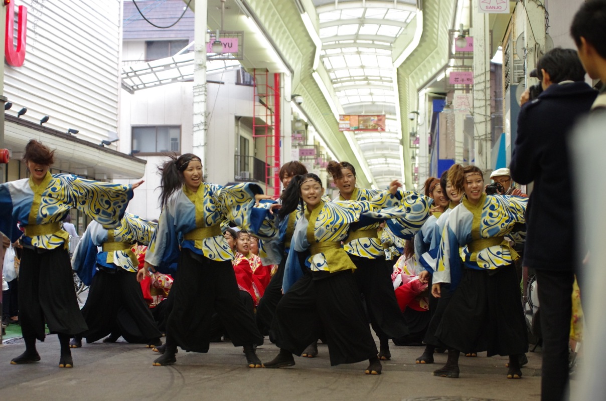 龍馬よさこい２０１３二日目その７（四天王寺大学YOSAKOIソーラン部　仏喜踊）_a0009554_0211179.jpg