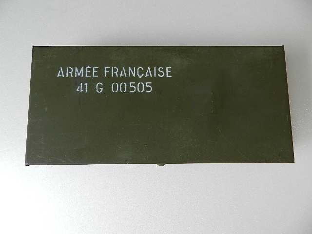 French army metal box 2type_f0226051_11292661.jpg