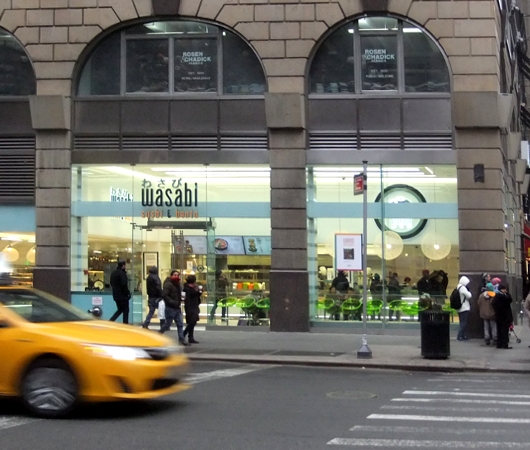 ついにニューヨークにロンドンの寿司チェーン店、ワサビ(Wasabi)がオープン_b0007805_932093.jpg