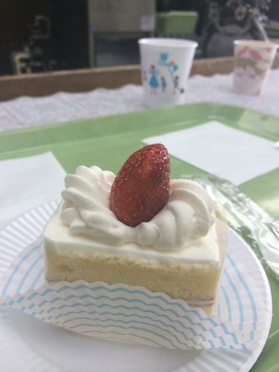 レトロ感満載　近江屋洋菓子店　神田店_e0022239_2254651.jpg