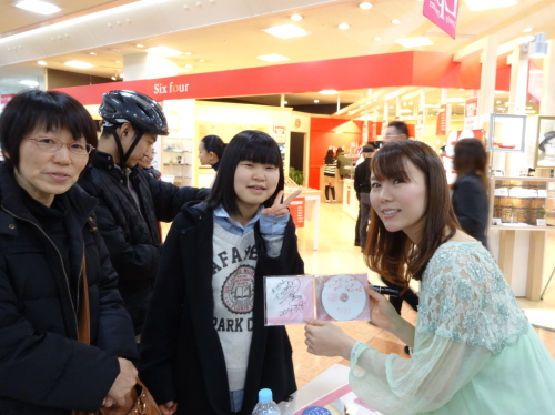 ただいまの約束発売記念インストアライブ@福井エルパありがとう!!_e0261371_22283443.jpg