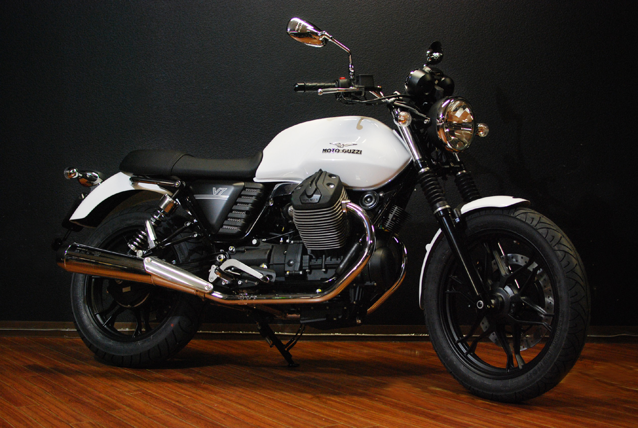 MOTO GUZZI V7 STONE モト・グッツィV7ストーン ホワイト入荷♪ : SCS