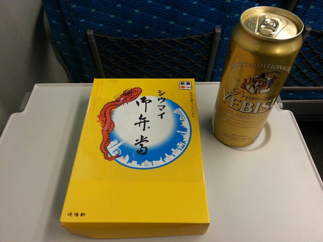 崎陽軒 シウマイ弁当¥750 @東京駅_b0042308_13153658.jpg