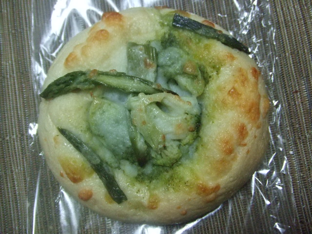 B&B 緑野菜のジェノベーゼ_f0076001_0282463.jpg