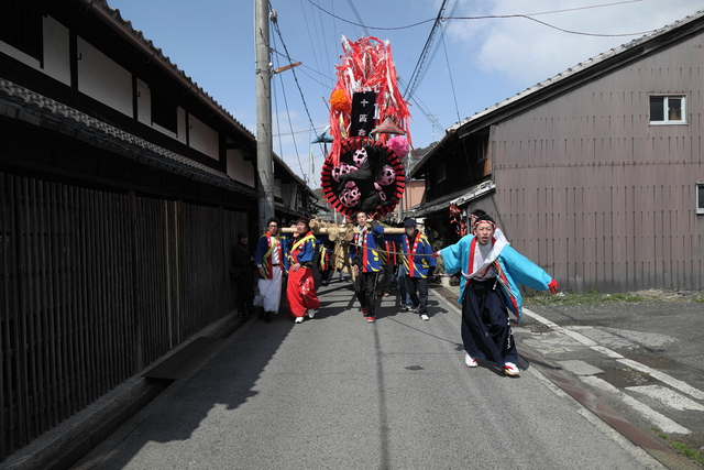 近江八幡左義長まつり　2014　その１「自由げい歩」_c0196076_23111460.jpg