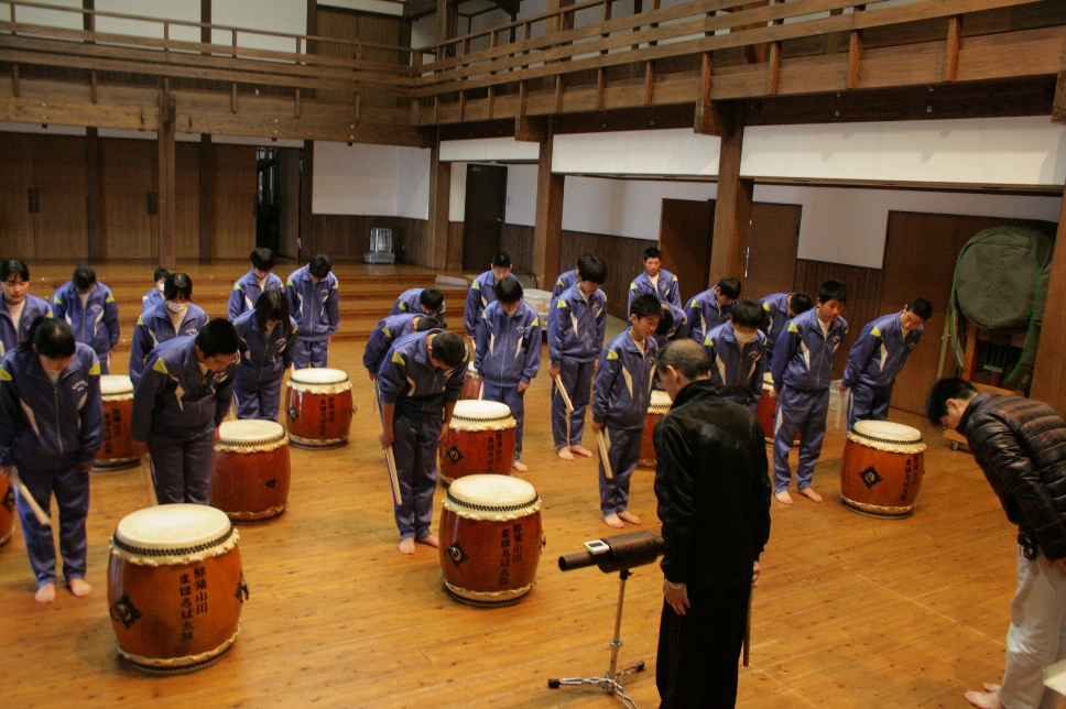 小川中学校和太鼓活用音楽授業（１年２組第２回目）_c0034622_16481849.jpg