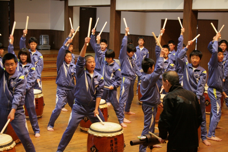 小川中学校和太鼓活用音楽授業（１年２組第２回目）_c0034622_16493344.jpg
