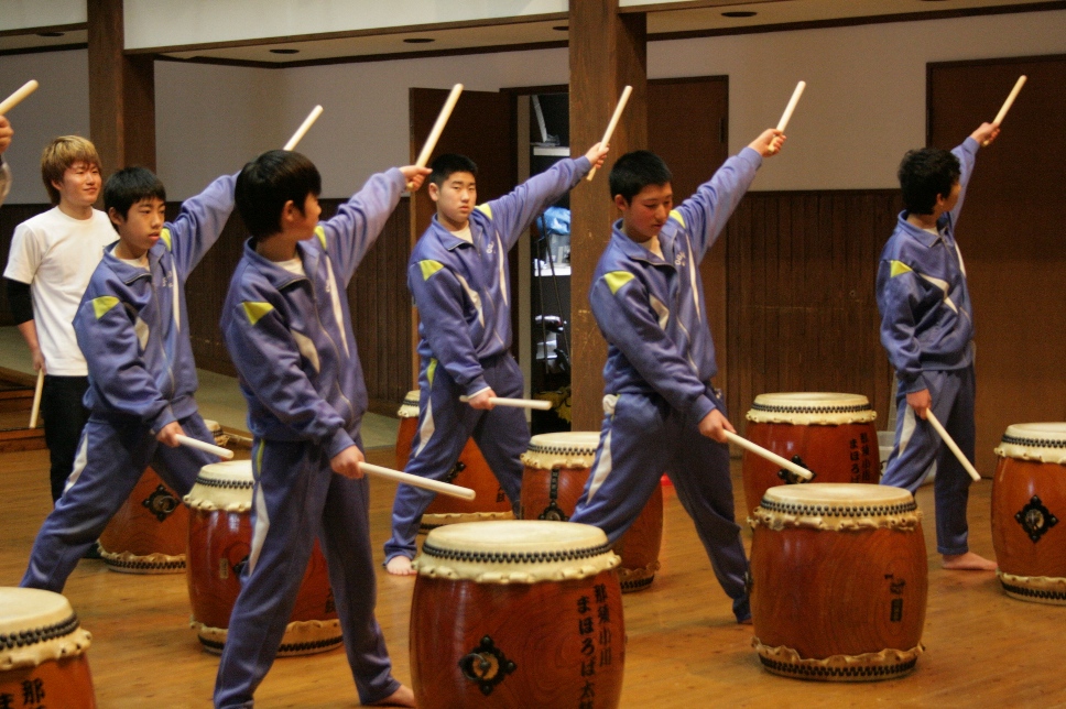 小川中学校和太鼓活用音楽授業（１年２組第２回目）_c0034622_16502295.jpg