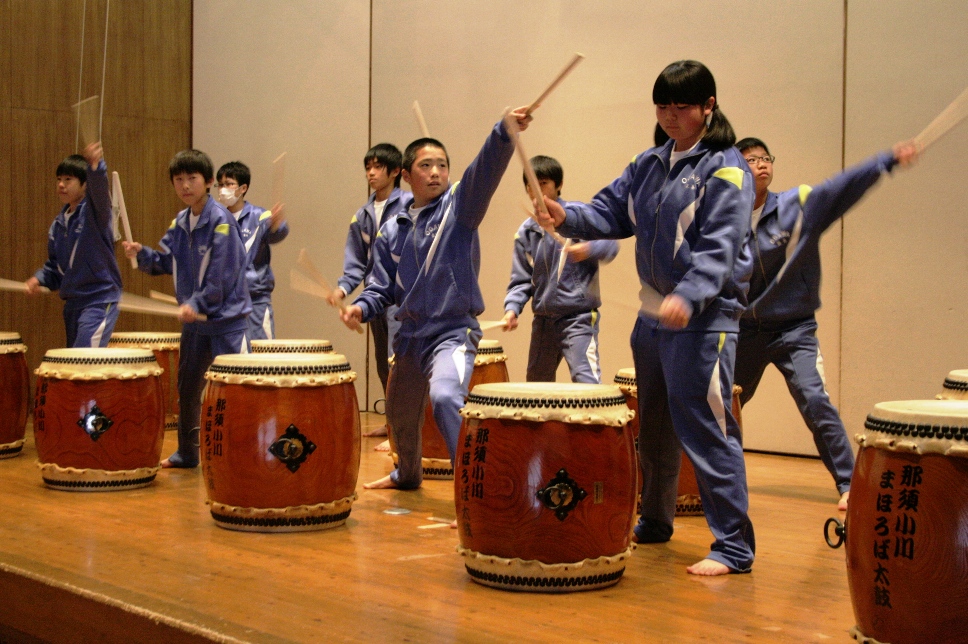 小川中学校和太鼓活用音楽授業（１年１組第２回目）_c0034622_1794670.jpg