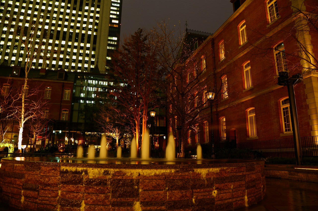 三菱一号館美術館 その ビル夜景 を撮影してみました 旅プラスの日記 三菱一号館美術館 その ビル夜景 を撮影してみました 旅プラスの日記