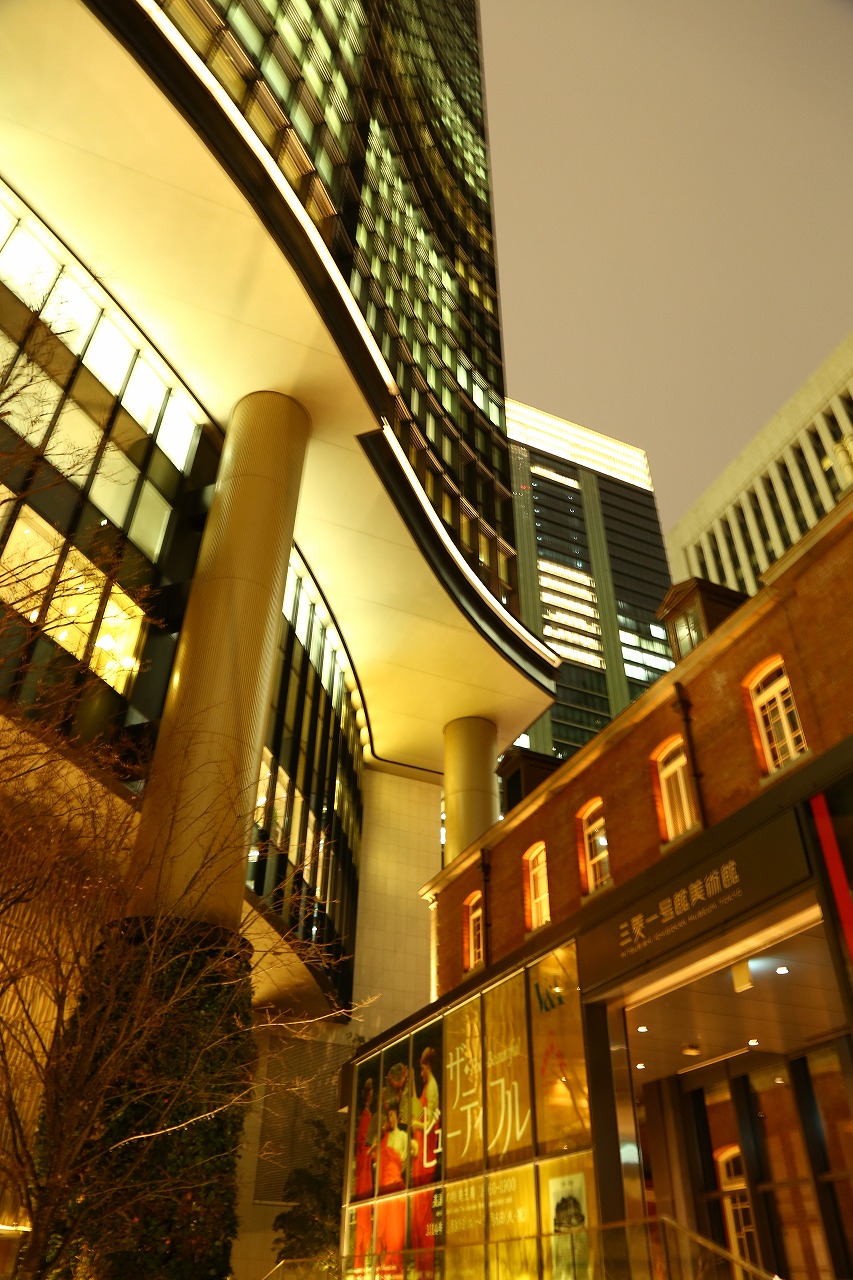 三菱一号館美術館 その ビル夜景 を撮影してみました 旅プラスの日記 三菱一号館美術館 その ビル夜景 を撮影してみました 旅プラスの日記