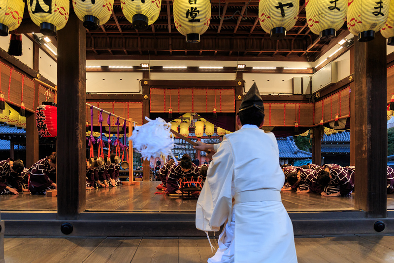 京都・東山花灯路2014　舞踊奉納（祇園甲部・亜矢子さん、恵里葉さん）_f0155048_23453318.jpg