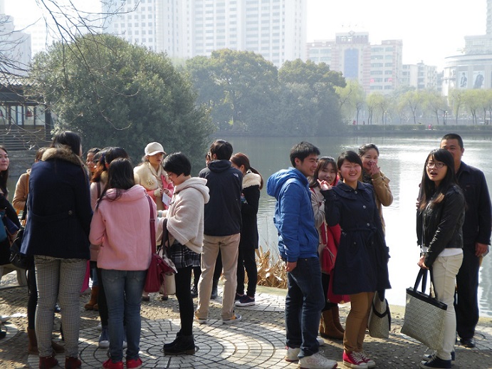 江西省南昌「日語角」に関する報道と写真その２／江西財経大学田中弘美先生提供_d0027795_1665416.jpg