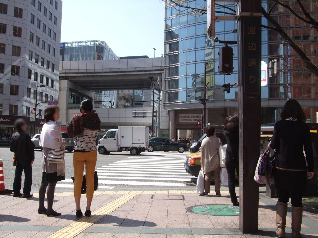 西鉄電車大牟田線　福岡（天神）駅　南口_d0098186_1031857.jpg