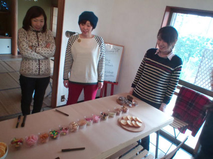 【unlabo】春の茶話会、やりませう。_f0127806_1795298.jpg