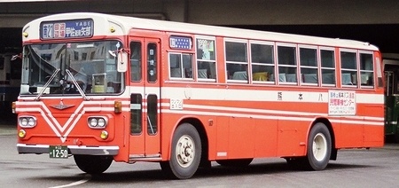 熊本バス 三菱K-MP118K +呉羽_e0030537_1203443.jpg