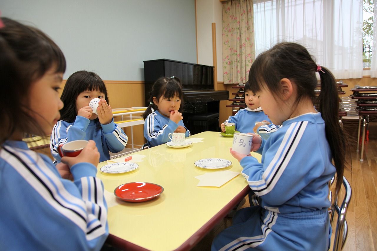 ティー パーティー_b0277979_1811744.jpg