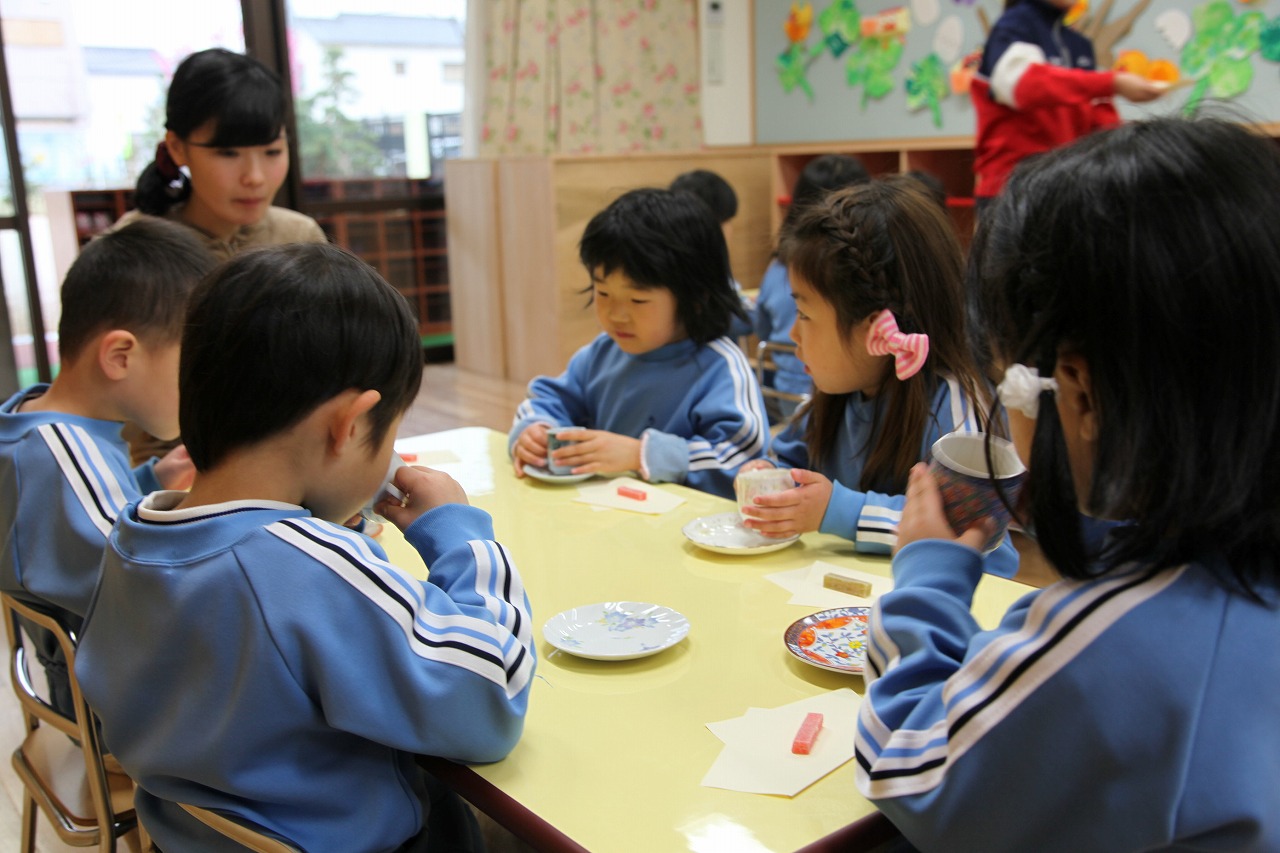 ティー パーティー_b0277979_1812075.jpg