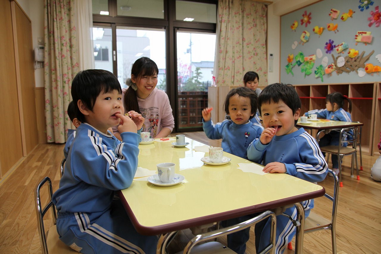 ティー パーティー_b0277979_181287.jpg