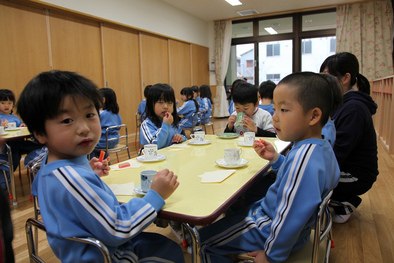 ティー パーティー_b0277979_1814825.jpg