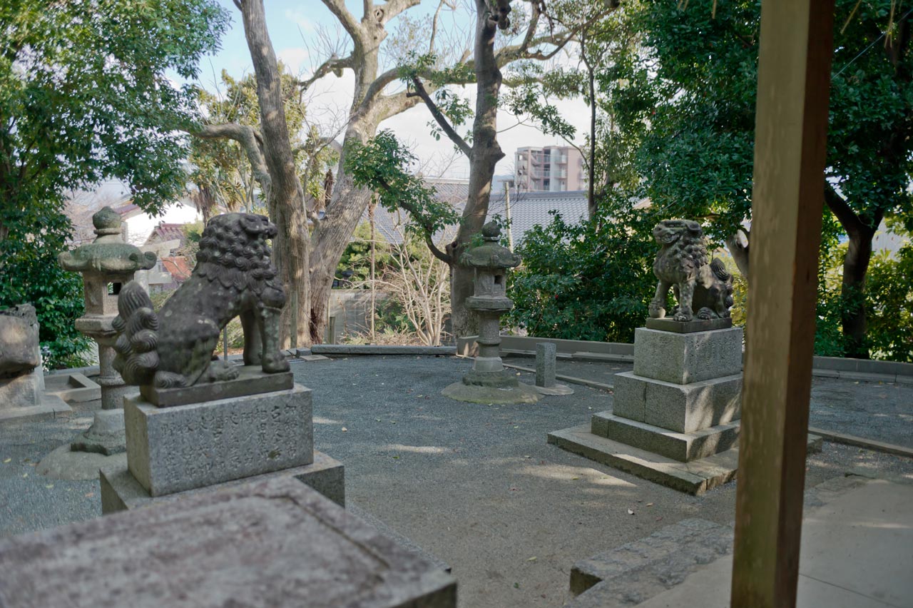 潤神社　福岡県糸島市潤_b0023047_06052846.jpg