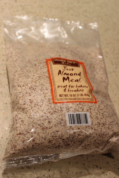 ずうずうしい来客と 今週のマフィン キャロット レーズン アーモンドミール バンクーバー日々是々