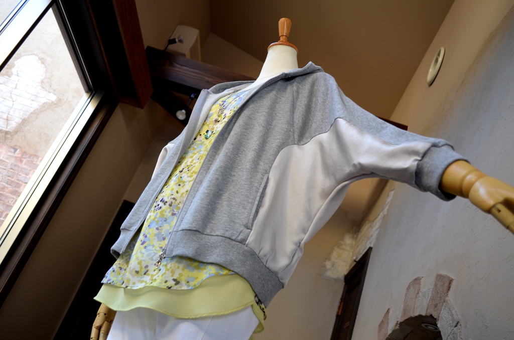 ”初夏まで活躍ミニ裏毛パーカーStyle\"_d0153941_16464579.jpg