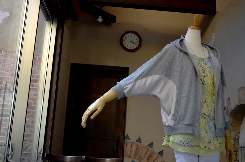 ”初夏まで活躍ミニ裏毛パーカーStyle\"_d0153941_16464846.jpg