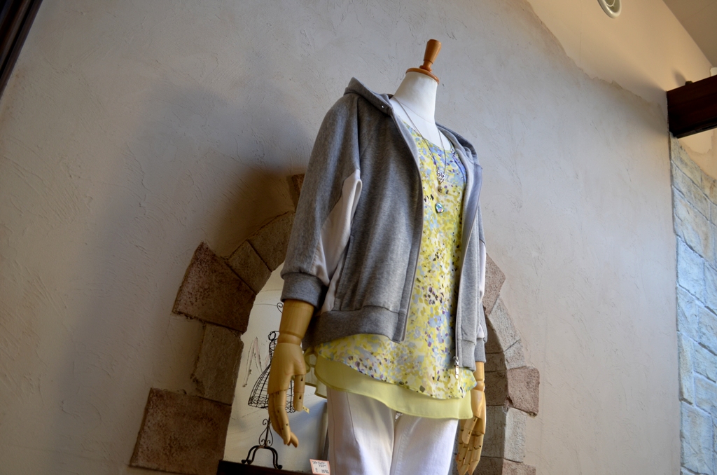 ”初夏まで活躍ミニ裏毛パーカーStyle\"_d0153941_1647222.jpg